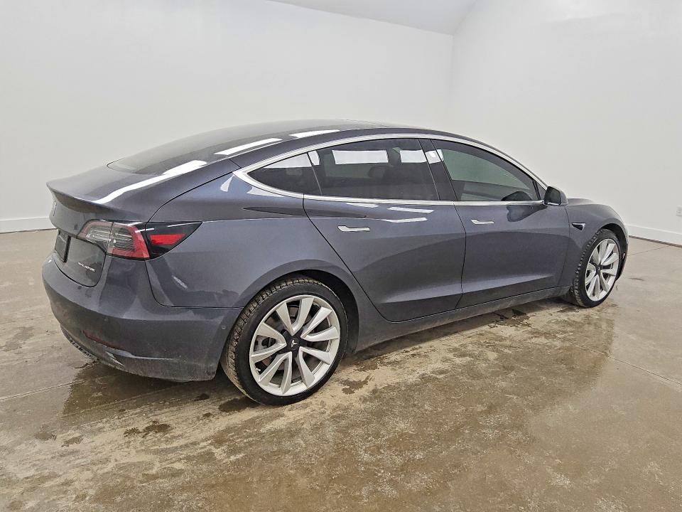 Продаж на аукціоні авто 2018 Tesla Model 3, vin: 5YJ3E1EB3JF185257, номер лоту: 54638366