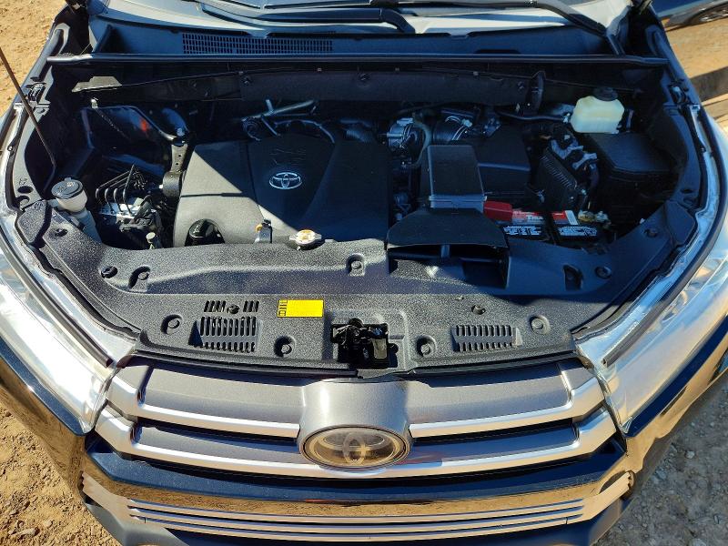 2018 Toyota Highlander მანქანა იყიდება აუქციონზე, vin: 5TDZZRFH9JS246316, აუქციონის ნომერი: 55942146