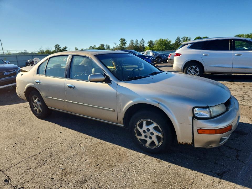 1998 Nissan Maxima მანქანა იყიდება აუქციონზე, vin: JN1CA21A0WM807264, აუქციონის ნომერი: 58378126