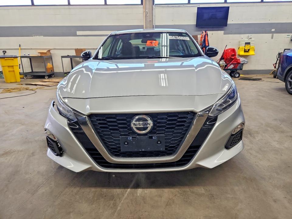 58704866 :رقم المزاد ، 1N4BL4CW7MN315108 vin ، 2021 Nissan Altima مزاد بيع
