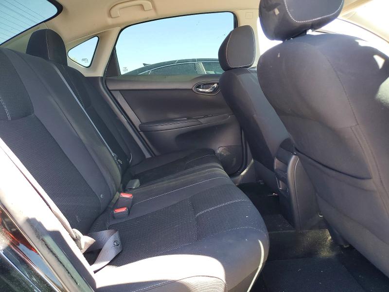 57631516 :رقم المزاد ، 3N1AB7AP1HY227074 vin ، 2017 Nissan Sentra مزاد بيع