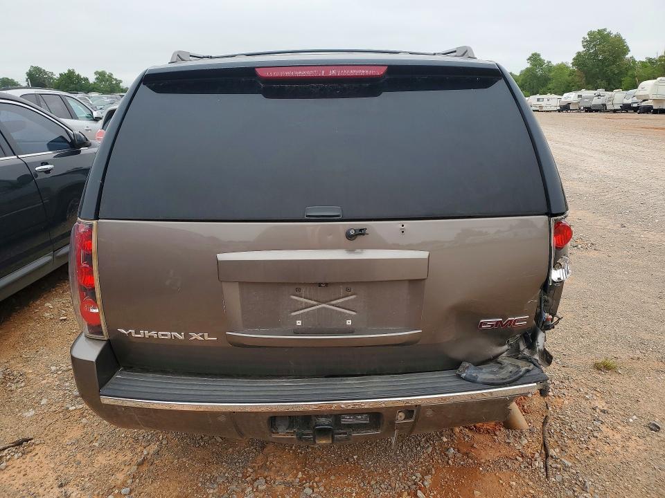 2014 Gmc Yukon Xl მანქანა იყიდება აუქციონზე, vin: 1GKS1MEFXER125198, აუქციონის ნომერი: 57400756