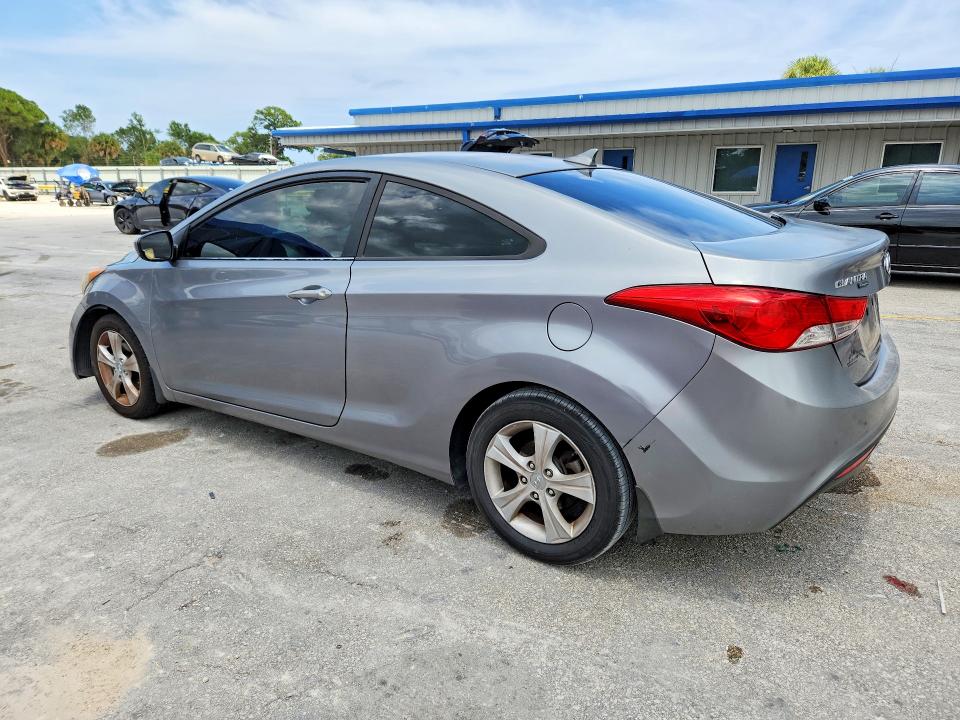 Продажа на аукционе авто 2013 Hyundai Elantra Coupe, vin: KMHDH6AE4DU009589, номер лота: 57881516