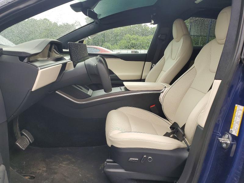 56335636 :رقم المزاد ، 7SAXCBE67PF383089 vin ، 2023 Tesla Model X مزاد بيع