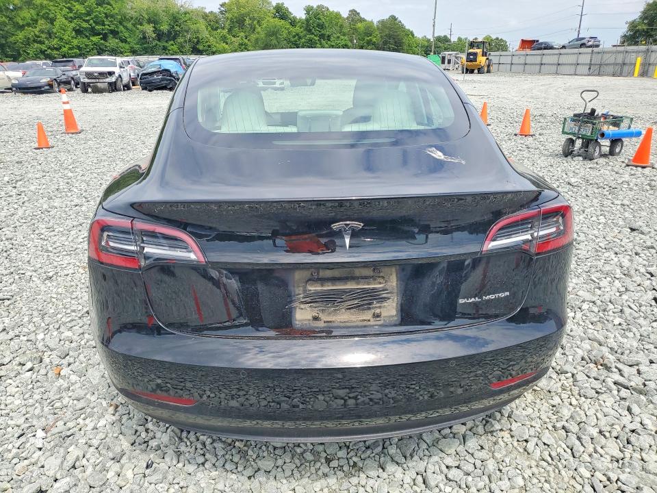 59082386 :رقم المزاد ، 5YJ3E1EB9JF170066 vin ، 2018 Tesla Model 3 مزاد بيع