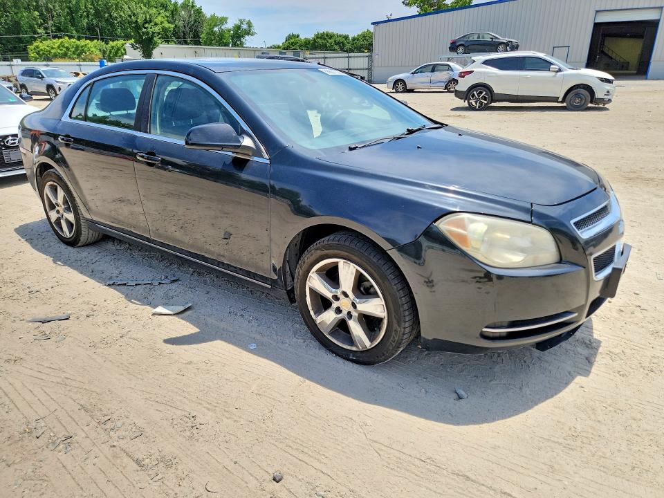 56601036 :رقم المزاد ، 1G1ZD5E15BF283305 vin ، 2011 Chevrolet Malibu مزاد بيع