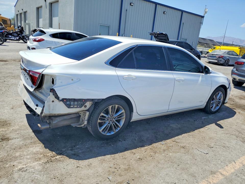 57232776 :رقم المزاد ، 4T1BF1FK3HU787581 vin ، 2017 Toyota Camry مزاد بيع