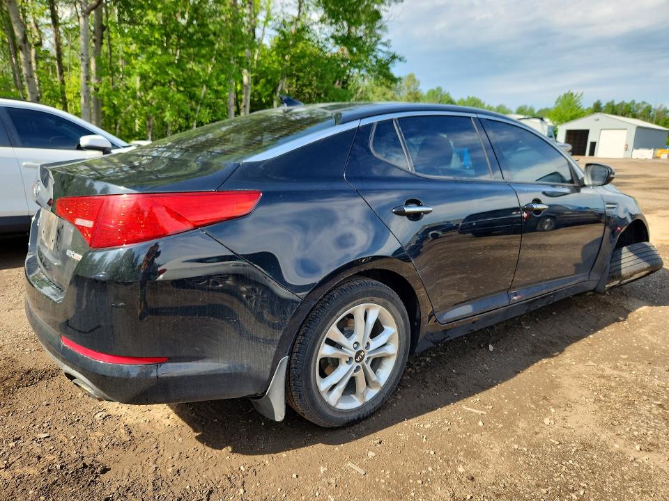 2012 Kia Optima მანქანა იყიდება აუქციონზე, vin: KNAGN4A78C5271623, აუქციონის ნომერი: 56796776