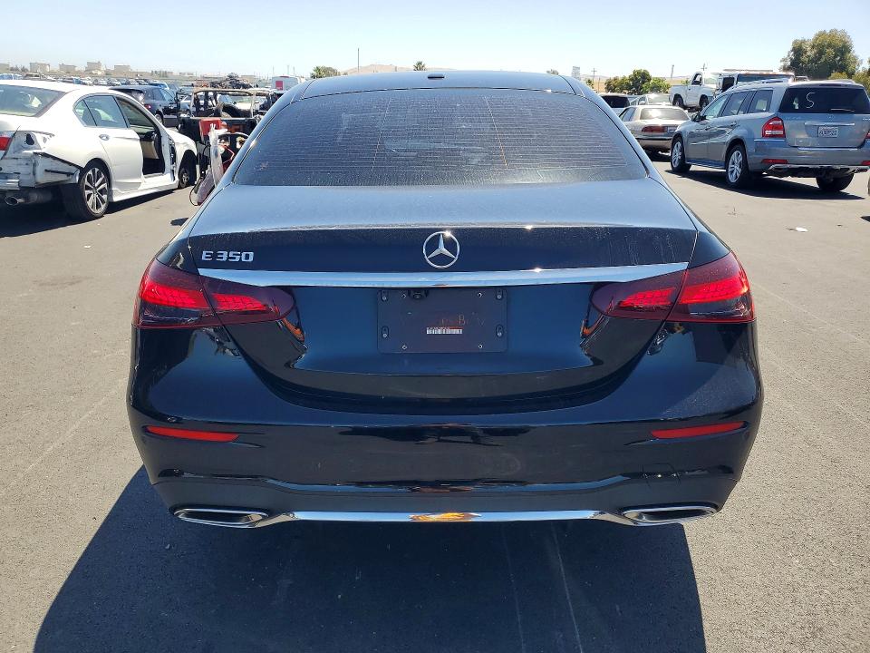 59232836 :رقم المزاد ، W1KZF8DB7NB052422 vin ، 2022 Mercedes-benz E مزاد بيع