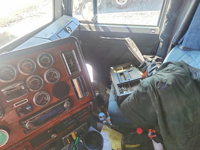 Продаж на аукціоні авто 1999 Freightliner Conventional, vin: 1FUPCSZB9XPA13980, номер лоту: 55598516