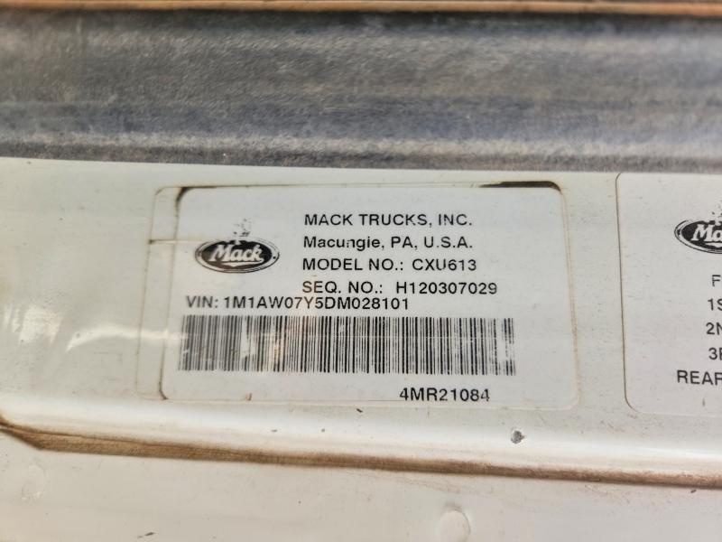 58476386 :رقم المزاد ، 1M1AW07Y5DM028101 vin ، 2013 Mack 600 مزاد بيع