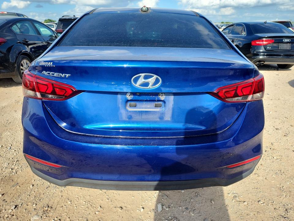 2018 Hyundai Accent მანქანა იყიდება აუქციონზე, vin: 3KPC24A36JE010516, აუქციონის ნომერი: 57126876