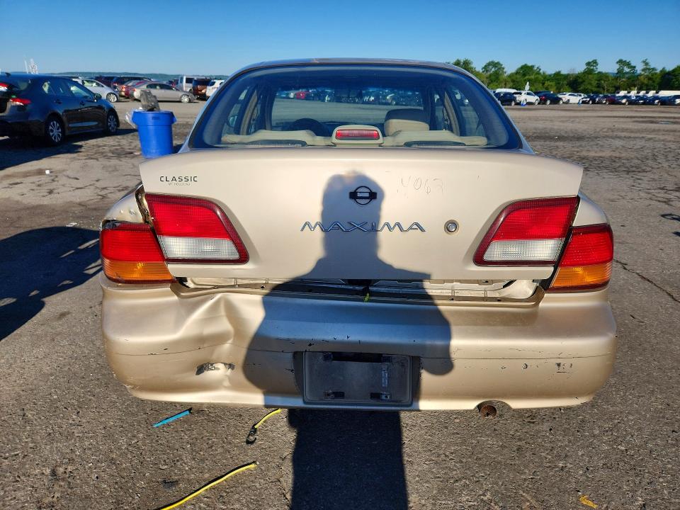 1998 Nissan Maxima მანქანა იყიდება აუქციონზე, vin: JN1CA21A0WM807264, აუქციონის ნომერი: 58378126