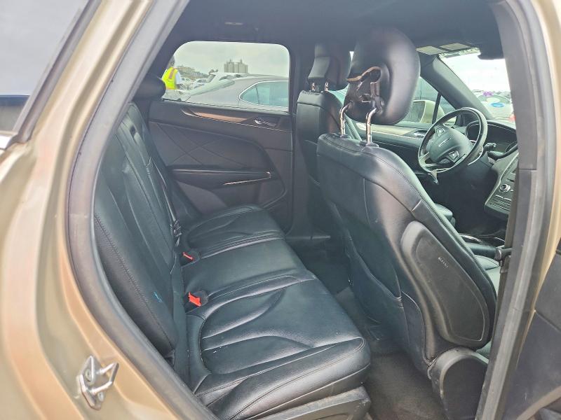 2015 Lincoln Mkc მანქანა იყიდება აუქციონზე, vin: 5LMCJ1A99FUJ19236, აუქციონის ნომერი: 54197246