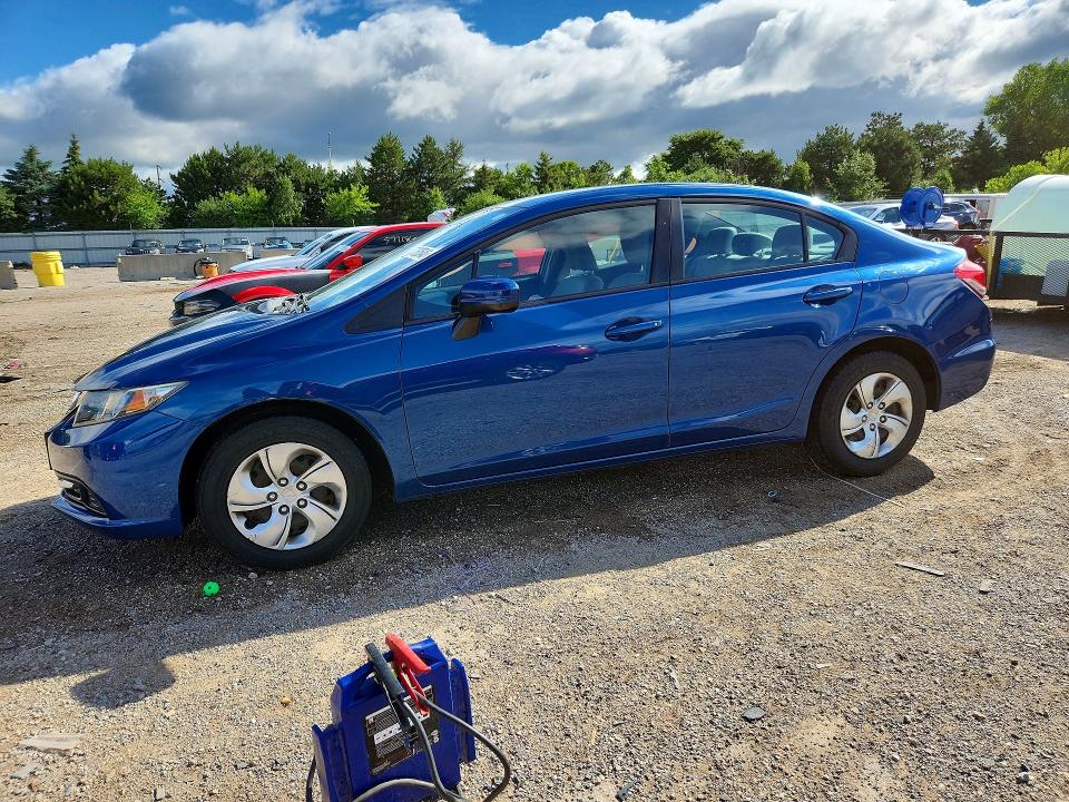 Auction sale of the 2015 Honda Civic, vin: 2HGFB2F57FH563992, lot number: 57780546