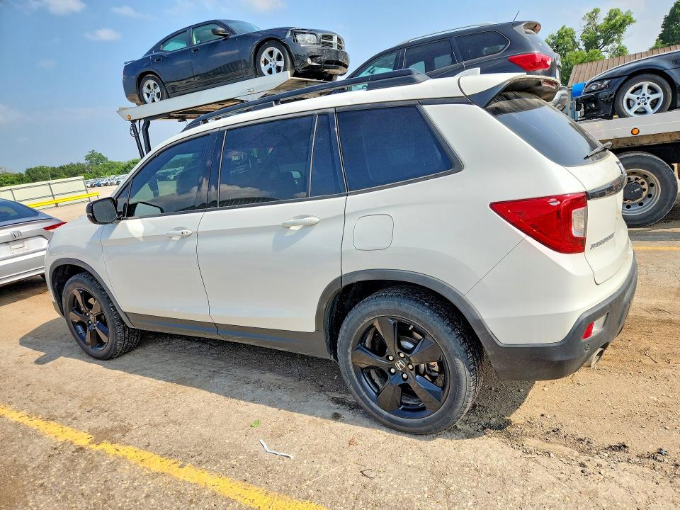 53060576 :رقم المزاد ، 5FNYF8H04LB011190 vin ، 2020 Honda Passport مزاد بيع