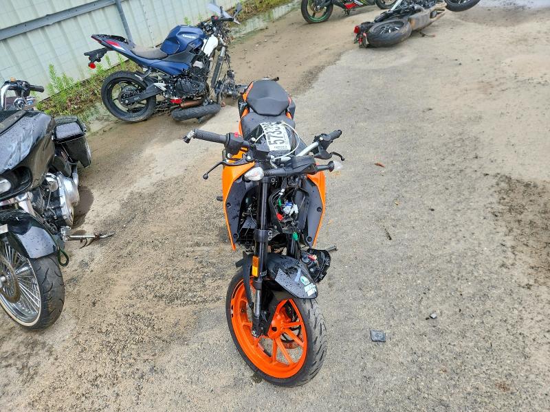 57339986 :رقم المزاد ، MD2JPC409PC024635 vin ، 2023 Ktm 200 مزاد بيع