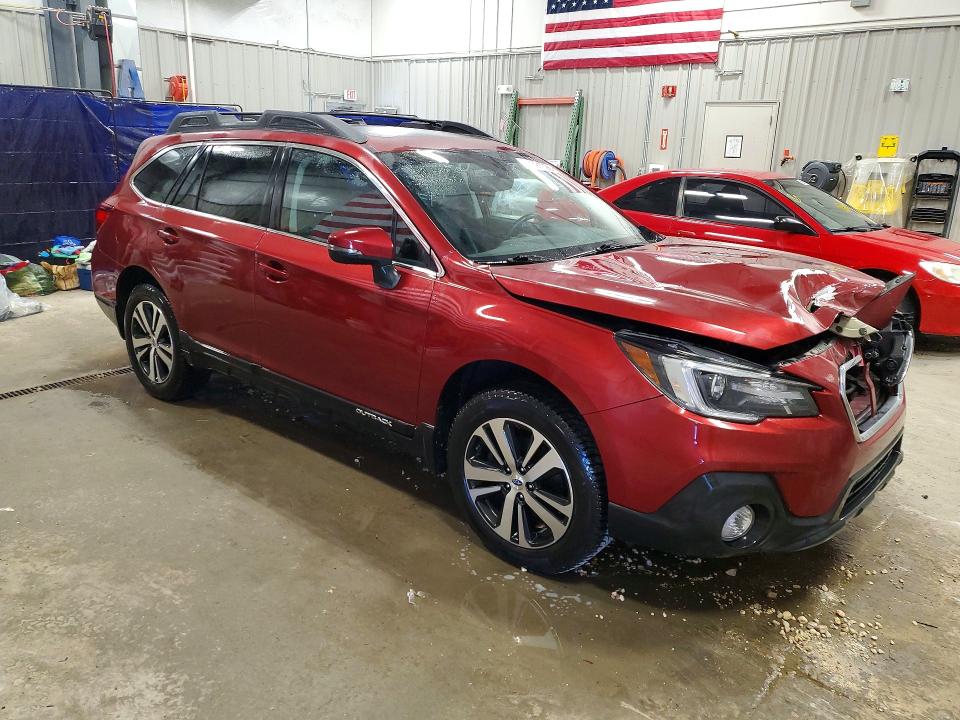 55221296 :رقم المزاد ، 4S4BSANC0J3321477 vin ، 2018 Subaru Outback مزاد بيع