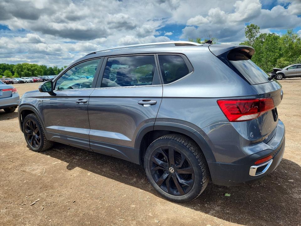 56722816 :رقم المزاد ، 3VVPX7B24NM071354 vin ، 2022 Volkswagen Taos مزاد بيع