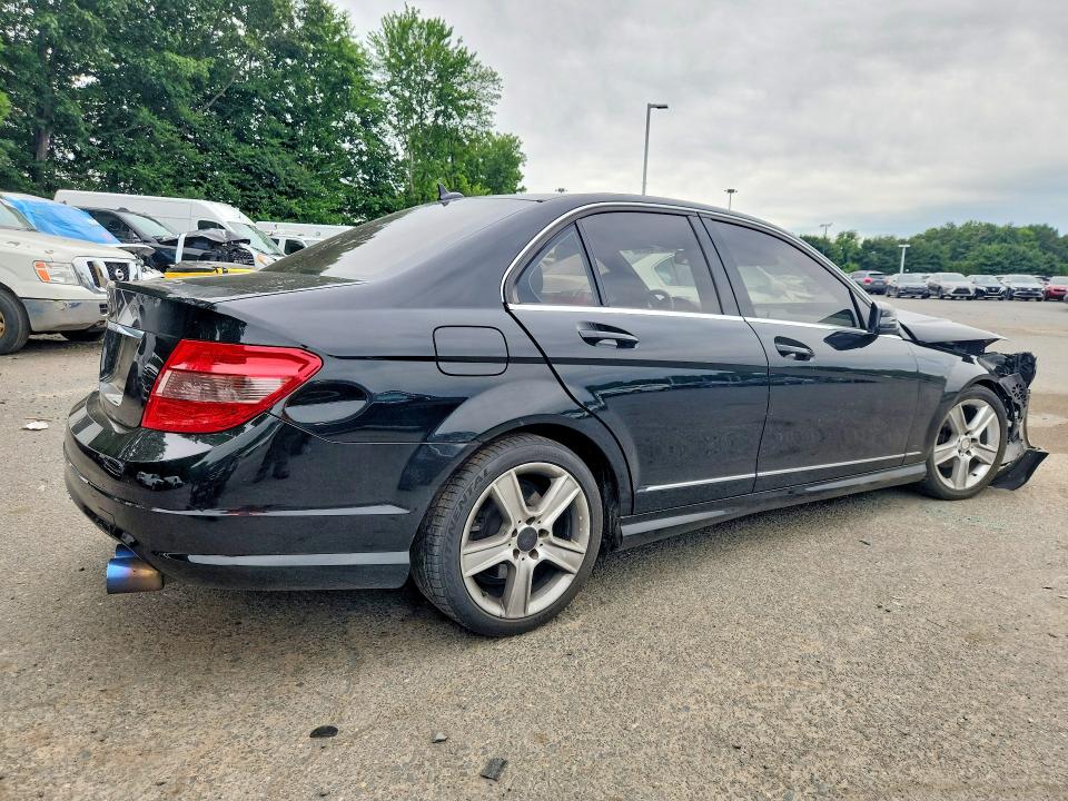 58014076 :رقم المزاد ، WDDGF8BB7BR182360 vin ، 2011 Mercedes-benz C مزاد بيع