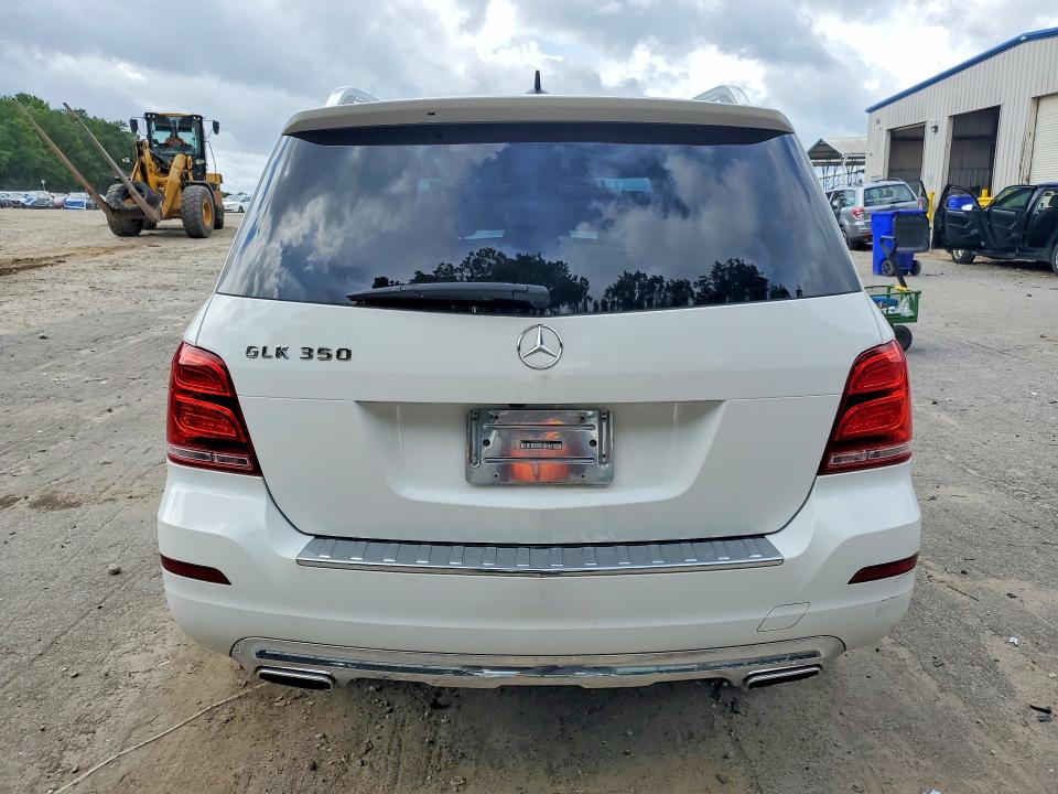 Продажа на аукционе авто 2015 Mercedes-benz Glk, vin: WDCGG5HB8FG402811, номер лота: 57932686
