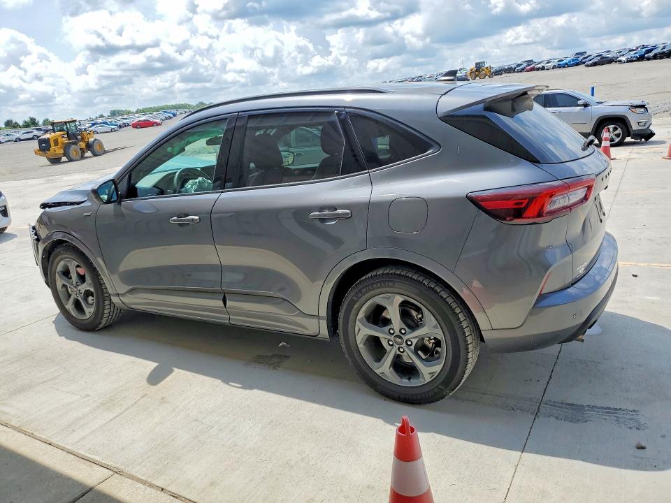 Продажа на аукционе авто 2023 Ford Escape, vin: 1FMCU0MN6PUA53811, номер лота: 58806446