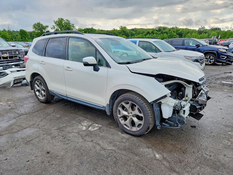 59059436 :رقم المزاد ، JF2SJATC6HH440658 vin ، 2017 Subaru Forester مزاد بيع
