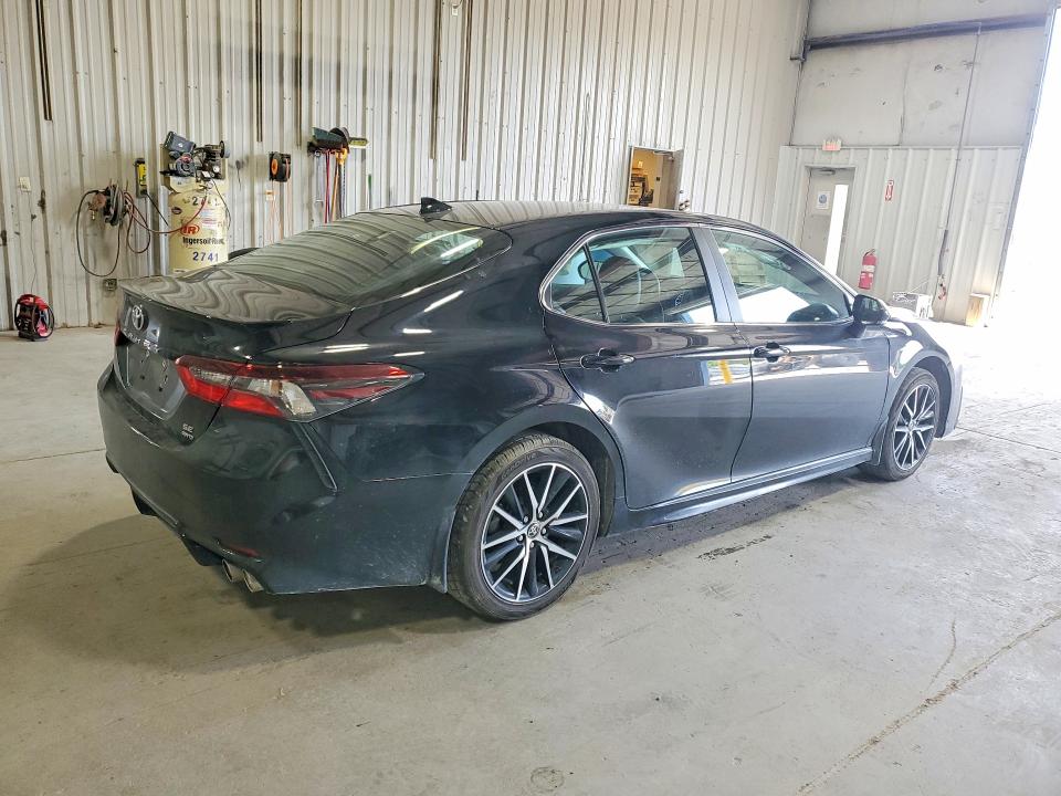 56282306 :رقم المزاد ، 4T1G11BK7PU086292 vin ، 2023 Toyota Camry مزاد بيع