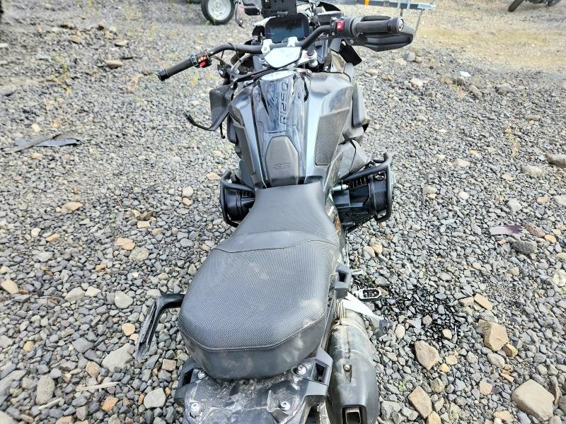 56221936 :رقم المزاد ، WB10M0307P6G43338 vin ، 2023 Bmw R 1250 مزاد بيع