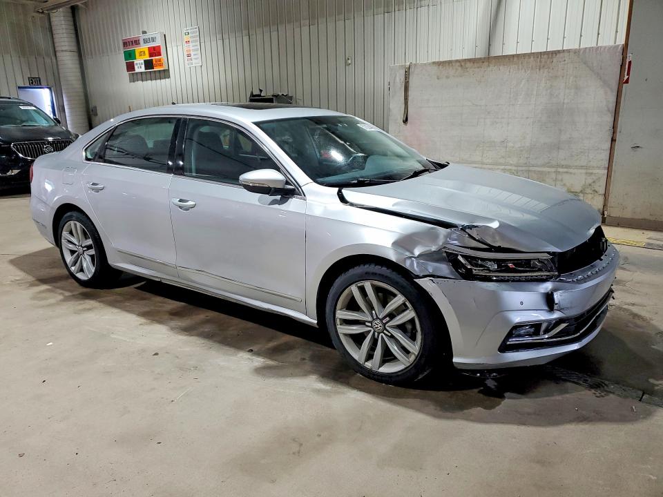 2017 Volkswagen Passat მანქანა იყიდება აუქციონზე, vin: 1VWGT7A36HC009283, აუქციონის ნომერი: 57924486