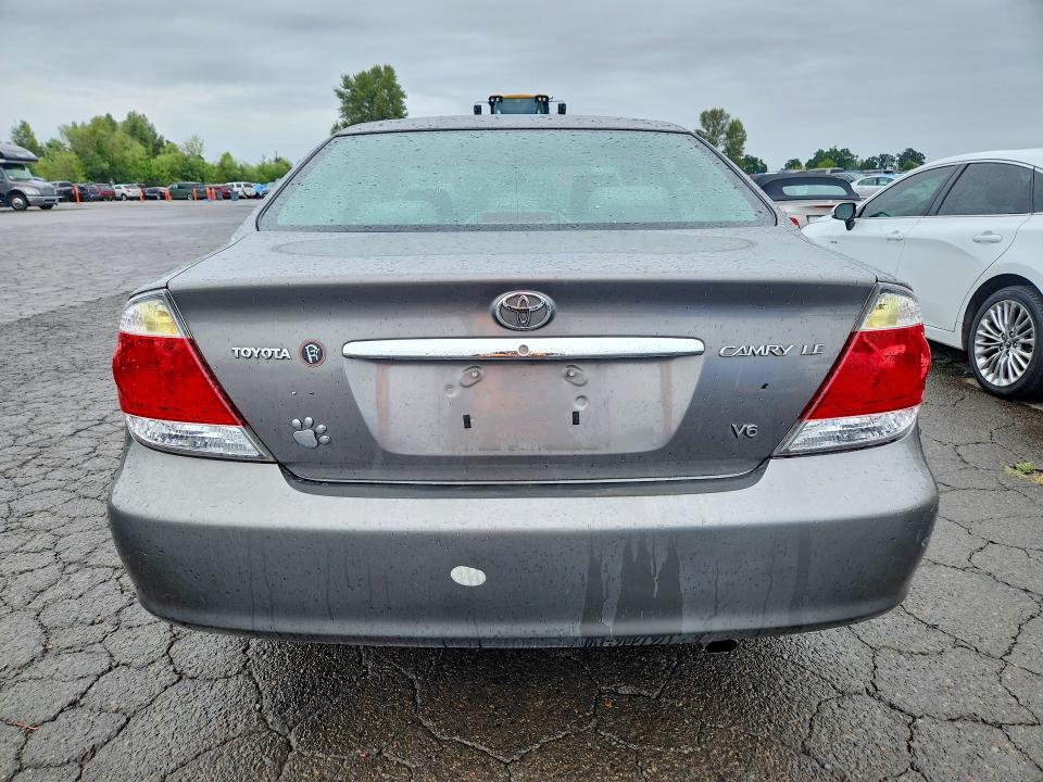 2006 Toyota Camry მანქანა იყიდება აუქციონზე, vin: 4T1BF30K26U623918, აუქციონის ნომერი: 56343746