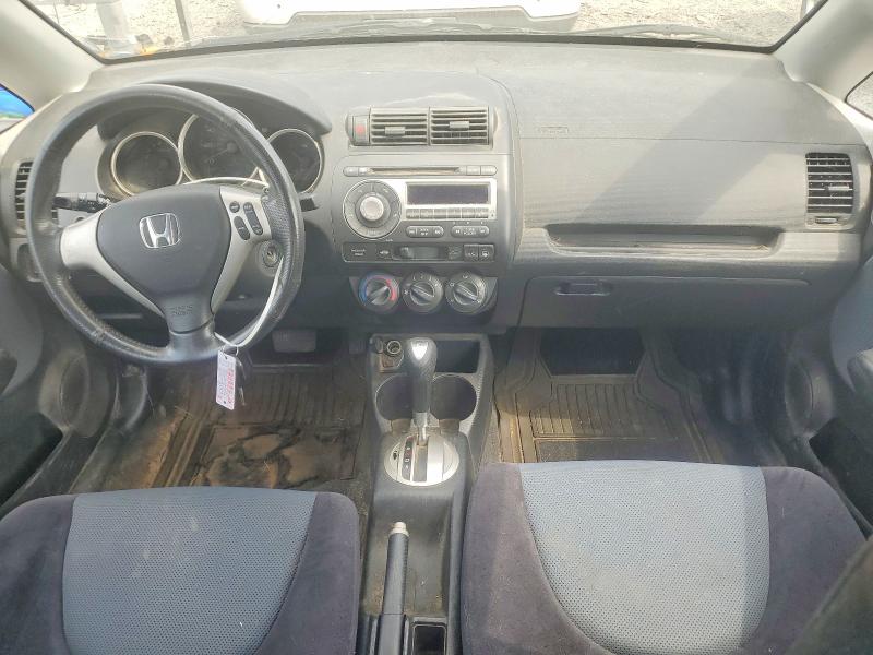 56883136 :رقم المزاد ، JHMGD38638S021694 vin ، 2008 Honda Fit مزاد بيع