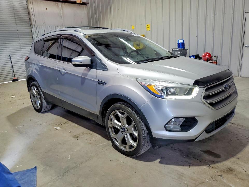 Продаж на аукціоні авто 2017 Ford Escape, vin: 1FMCU9J99HUB85457, номер лоту: 55978926