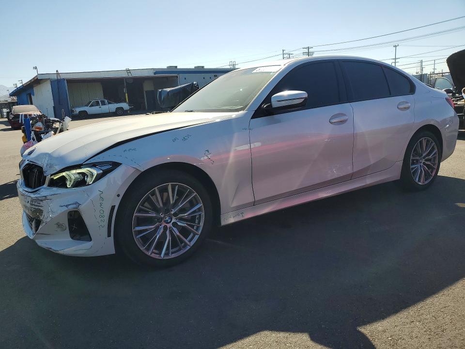 57077586 :رقم المزاد ، 3MW69FF03P8D23739 vin ، 2023 Bmw 330i مزاد بيع
