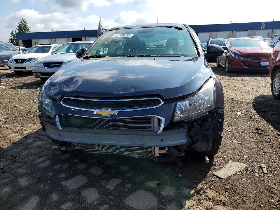 56860156 :رقم المزاد ، 1G1PC5SB8F7120056 vin ، 2015 Chevrolet Cruze مزاد بيع