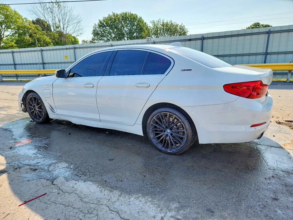 58846176 :رقم المزاد ، WBAJA9C56JB033908 vin ، 2018 Bmw 530e مزاد بيع