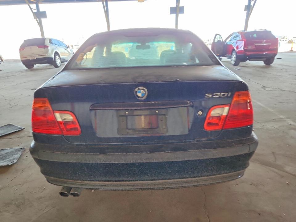 55368576 :رقم المزاد ، WBAAV53481FT03072 vin ، 2001 Bmw 330 مزاد بيع