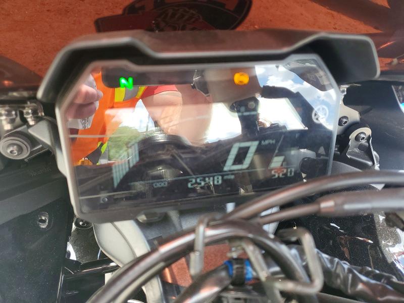 59080306 :رقم المزاد ، JYARM38E4SA020368 vin ، 2025 Yamaha Yzfr7 مزاد بيع