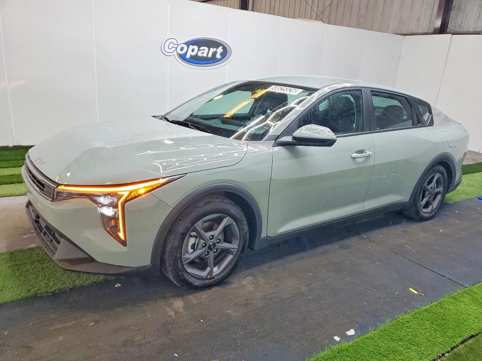 Auction sale of the 2026 Kia K4, vin: 3KPFT4DE7TE336898, lot number: 58625526