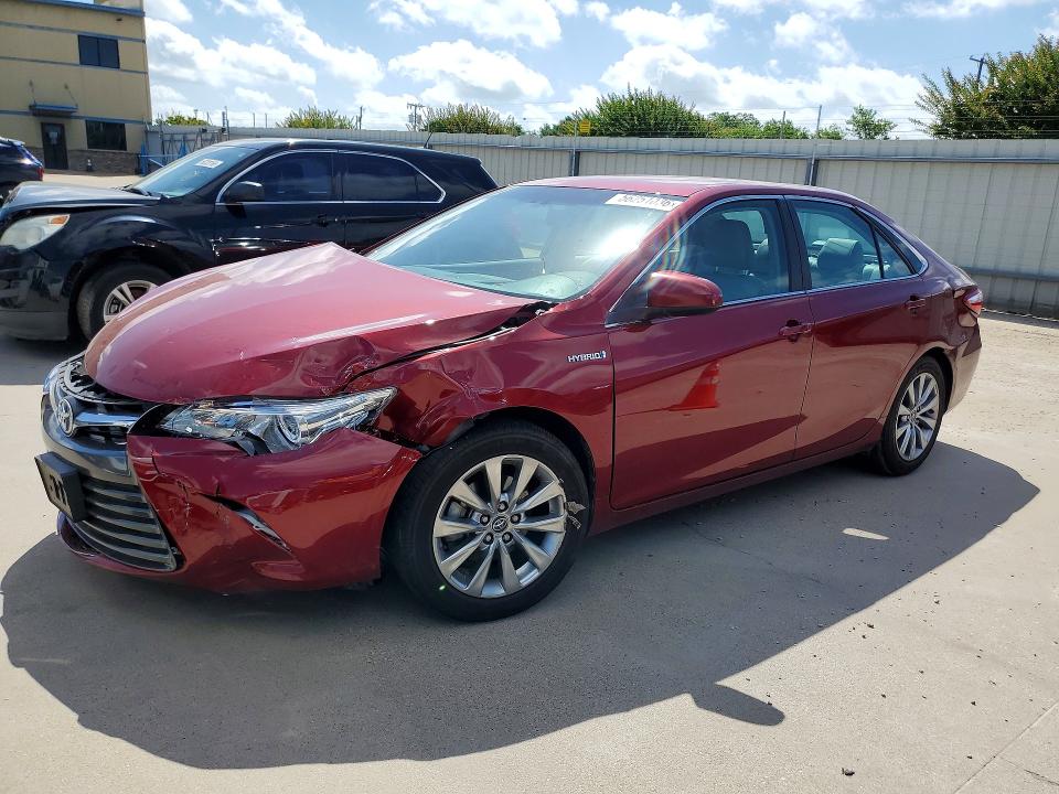 56251036 :رقم المزاد ، 4T1BD1FK0FU144088 vin ، 2015 Toyota Camry Hybrid مزاد بيع