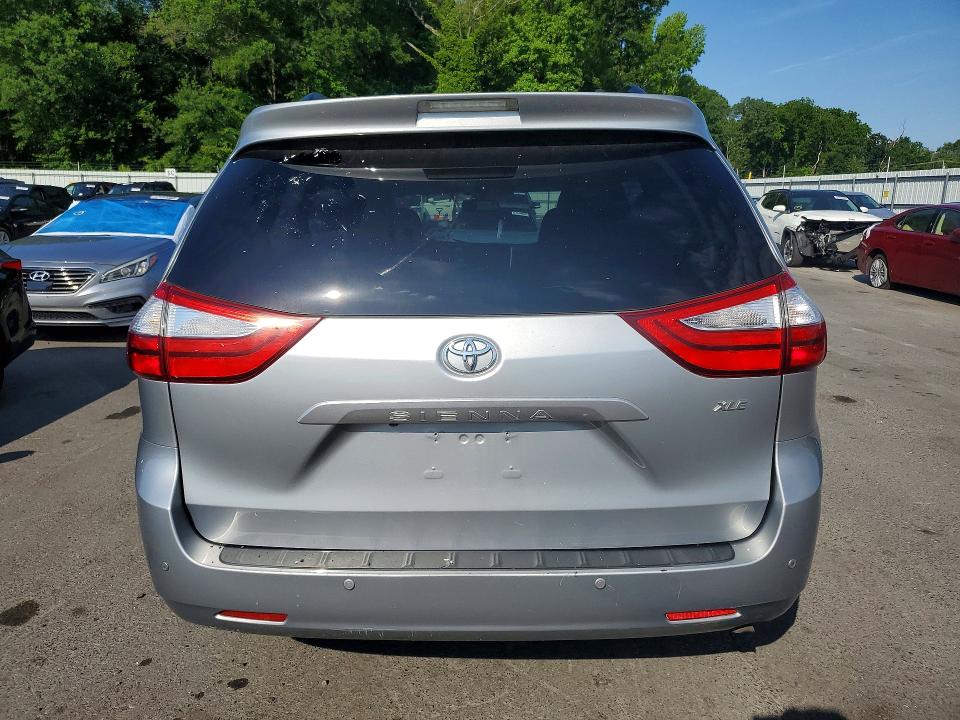 Продажа на аукционе авто 2017 Toyota Sienna, vin: 5TDYZ3DC2HS830079, номер лота: 57713846