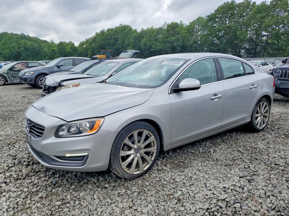 2017 Volvo S60 მანქანა იყიდება აუქციონზე, vin: LYV402TK8HB135932, აუქციონის ნომერი: 57023486
