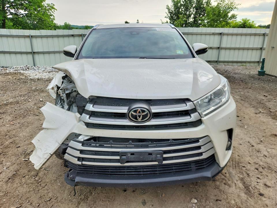 2019 Toyota Highlander მანქანა იყიდება აუქციონზე, vin: 5TDJZRFH3KS614875, აუქციონის ნომერი: 56469956