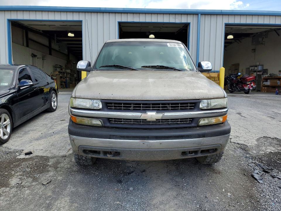 Продажа на аукционе авто 2000 Chevrolet Silverado, vin: 1GCGK29U2YZ170801, номер лота: 57301806