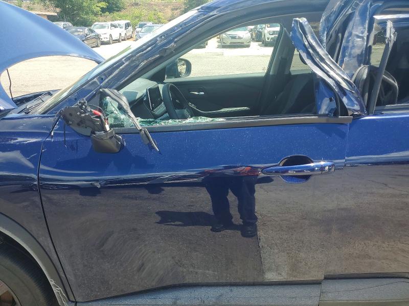 57681966 :رقم المزاد ، 5N1BT3BA3TC775916 vin ، 2026 Nissan Rogue مزاد بيع