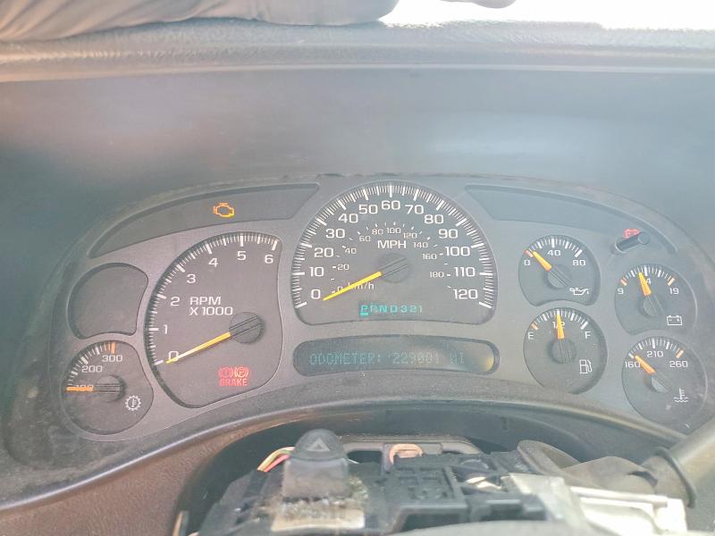 Продажа на аукционе авто 2004 Chevrolet Silverado, vin: 1GBHC24UX4E175162, номер лота: 57401366