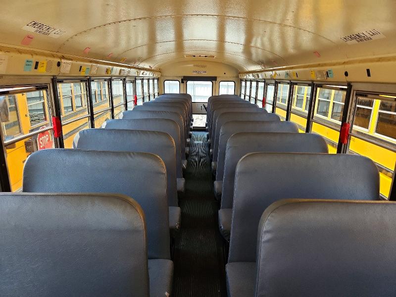 58225936 :رقم المزاد ، 4DRBUC8P7FB670119 vin ، 2015 Ic Corporation Ce Series School مزاد بيع