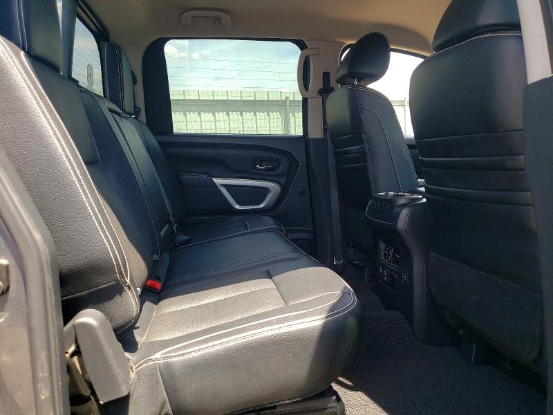 56796256 :رقم المزاد ، 1N6AA1E56KN503255 vin ، 2019 Nissan Titan مزاد بيع