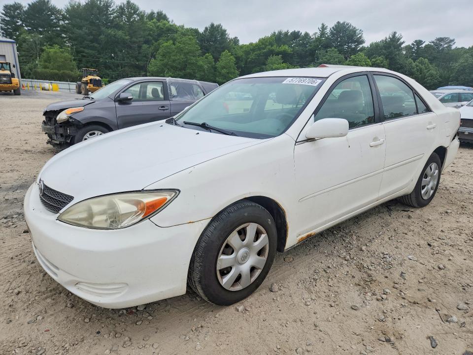 57769706 :رقم المزاد ، JTDBE32K320007733 vin ، 2002 Toyota Camry مزاد بيع