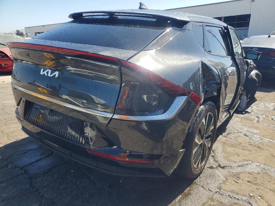2023 Kia Ev6 მანქანა იყიდება აუქციონზე, vin: KNDC34LA3P5604848, აუქციონის ნომერი: 56713056